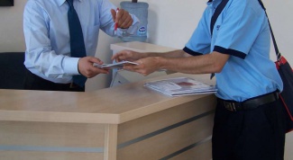 How to send a parcel from Russia to Ukraine