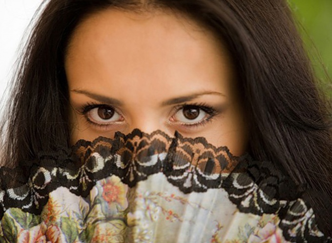 How to know the character of a person's eyes